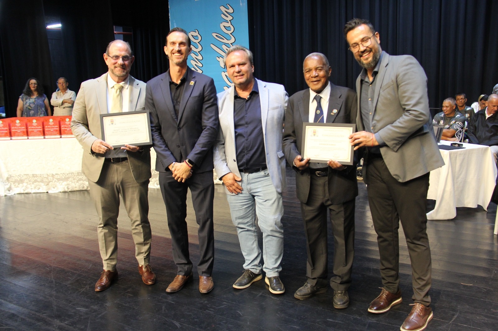 PREMIO 08