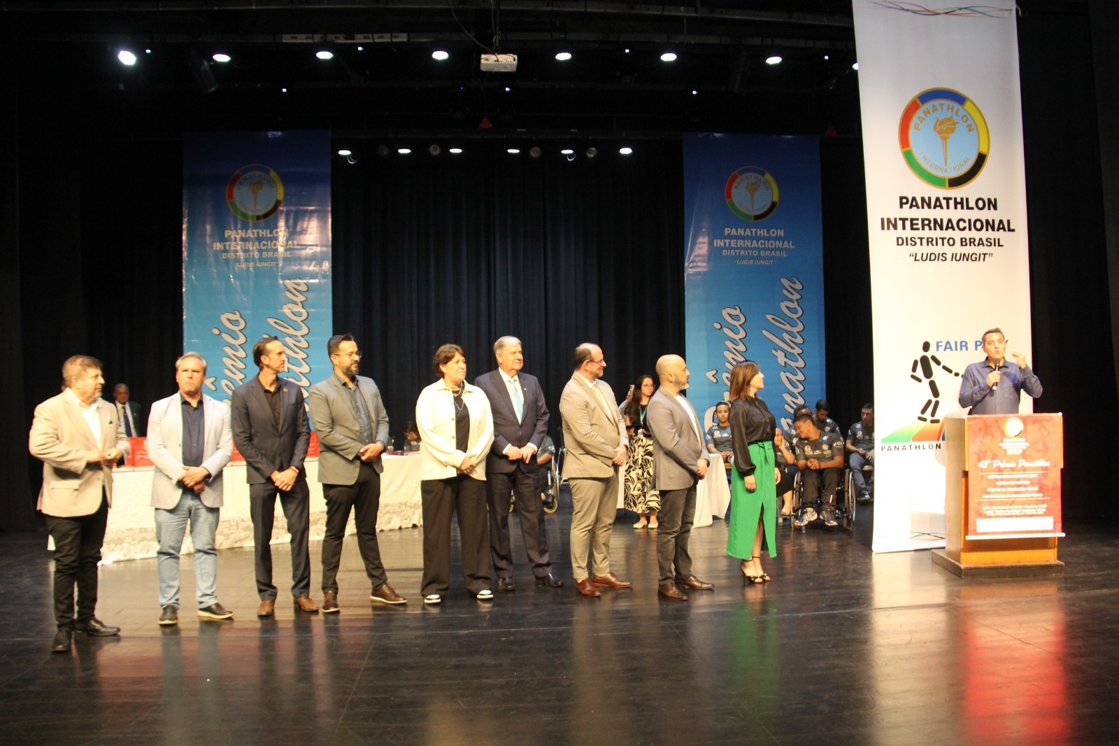 PREMIO 09