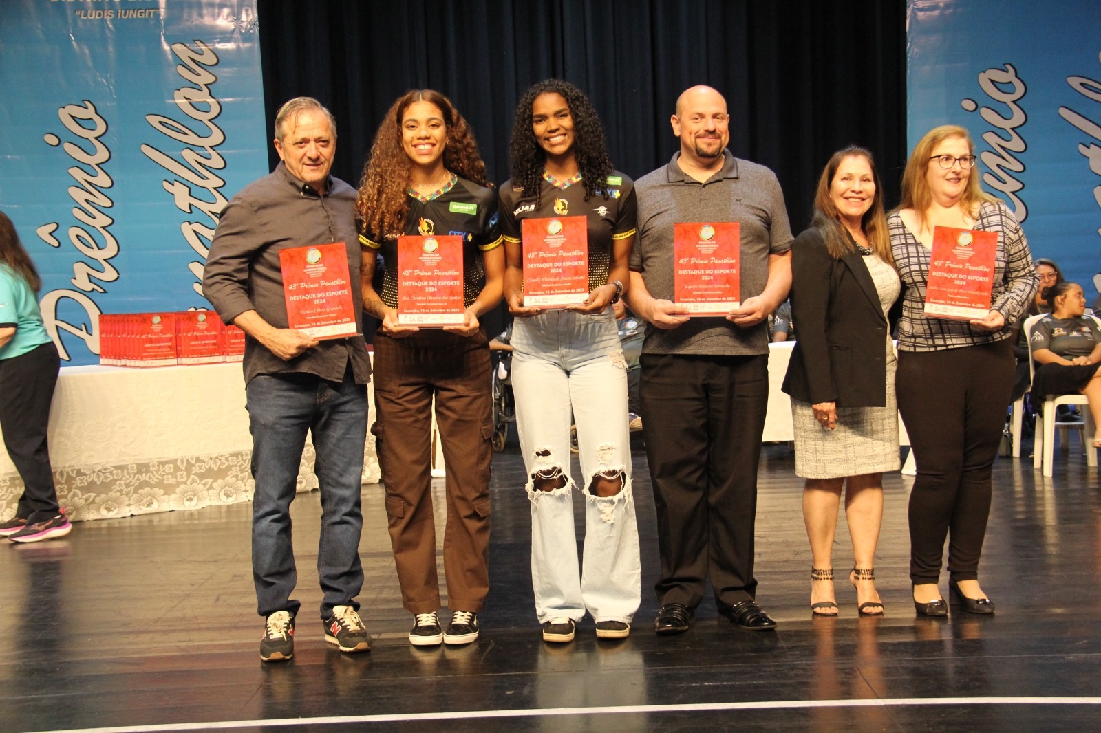 PREMIO 19